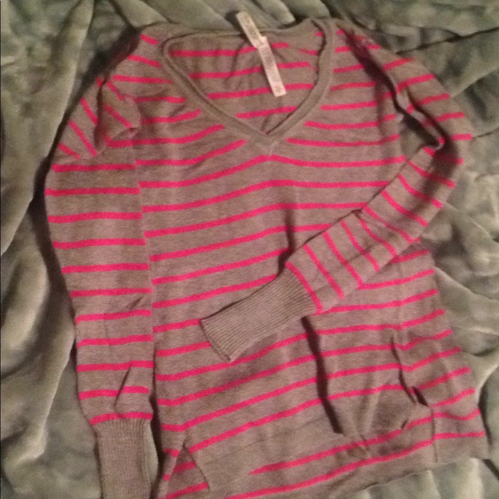 Long sleeve knitted shirt. Very warm.